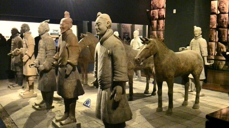 1 Day Beijing to Xi'an Terracotta Warriors Tour by Air - The early flight sets the pace