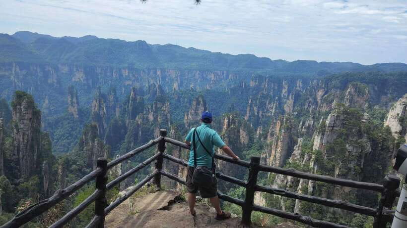 1-Day Private Tour to Zhangjiajie Highlights - What the 4.5-hour park visit really means
