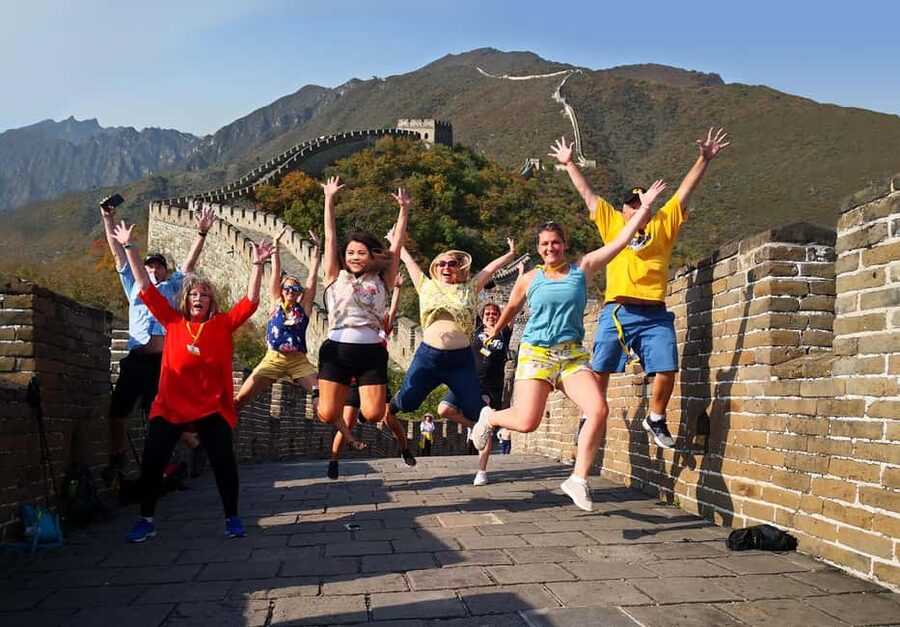 2-Day All-Inclusive Tour: Great Wall, Forbidden City & More - Day 1: Tiananmen Square and the gates of imperial Beijing