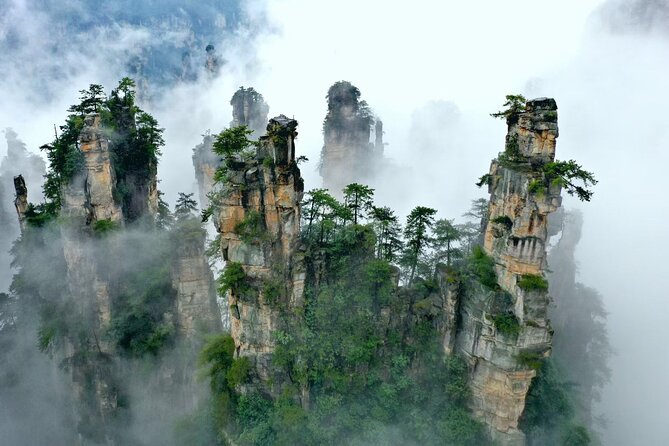 2-Day Private Tour to Mt.AVATAR & Glass Bridge & Mt.Tianmen - Yuanjiajie, the setting linked with Avatar