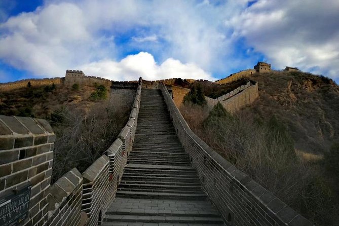 2-Day Private VIP Sightseeing Tour of Beijing City Highlights and Great Wall - Set-menu lunch with a Beijing food angle