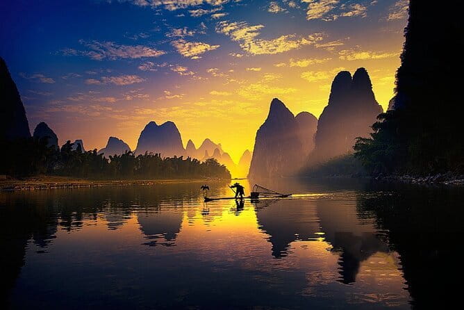 2 days highlights tours : Longji rice terraces & Li River cruise - Yulong River and the Yangshuo area