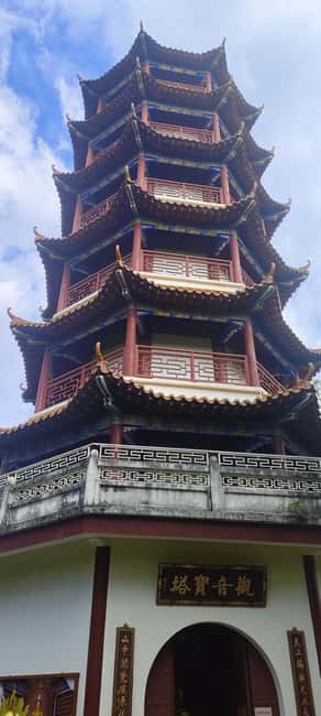 200-year-old Hakka Residence Tour +Ancient Buddhist temple - Why this is a worthwhile side of Shenzhen