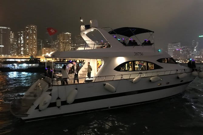 2025 Chinese New Year Fireworks Open Bar Yacht Dinner Cruise HK - Three hours on Victoria Harbour