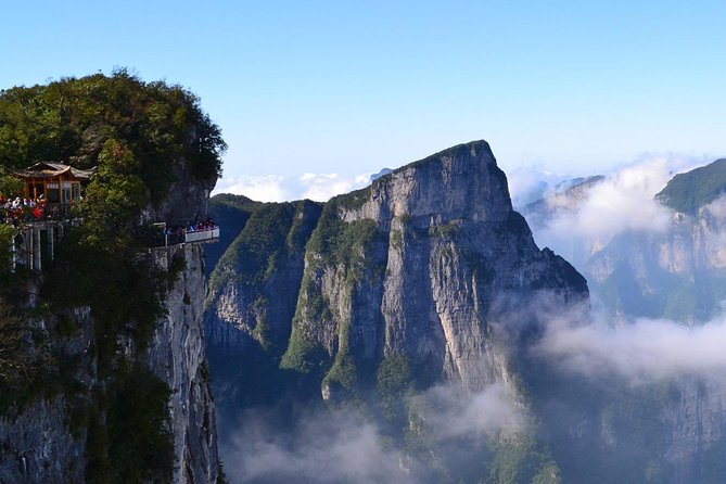 3-Day Private Zhangjiajie Discovery Tour with Glass Bridge - Day 1: Golden Whip Brook and the Zhangjiajie glass bridge