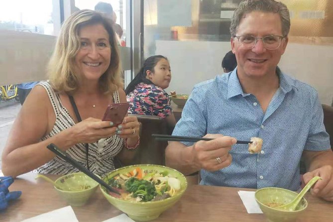 3-Hour Private Night Tour: Beijing Foodie Experience - Meeting in your hotel and reaching Dongsi