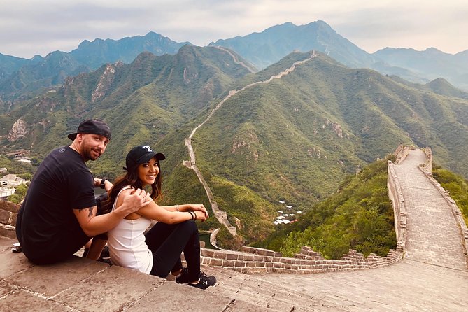 4-5 hours Wild Great Wall Layover Tour with Flexible Visit Time - What makes the lakeside setting special