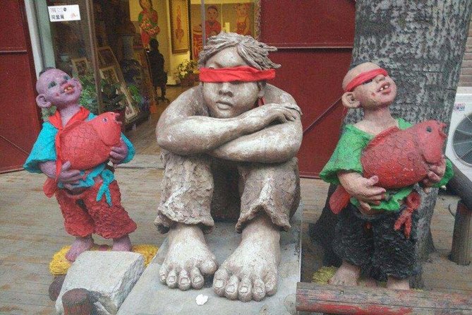 4 Hour Private Beijing 798 Art Zone Walking Tour with Lunch Option - A private walk through Beijing’s creative district