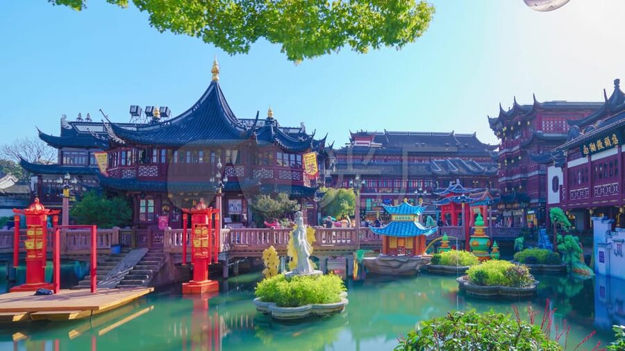 4-Hour Private Shanghai Shopping Tour with Local Expert - South Bund Fabric Market and custom clothing