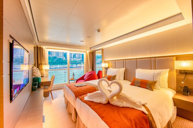 4D3N Yangtze River Cruise: Chongqing to Yichang by Century Cruise - Day three, Qutang Gorge and Wu Gorge from the river