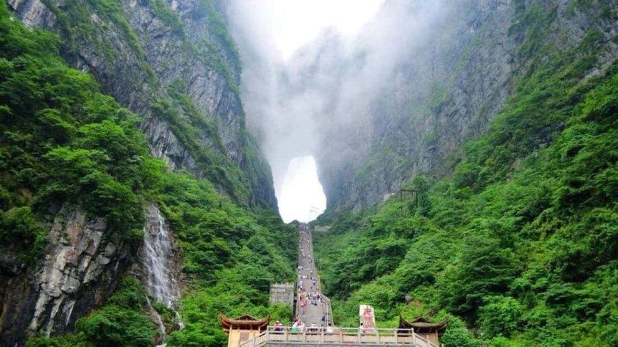6-Day Private Tour: Guilin Terraces, Fenghuang & Zhangjiajie - Day 6: The Grand Canyon Glass Bridge