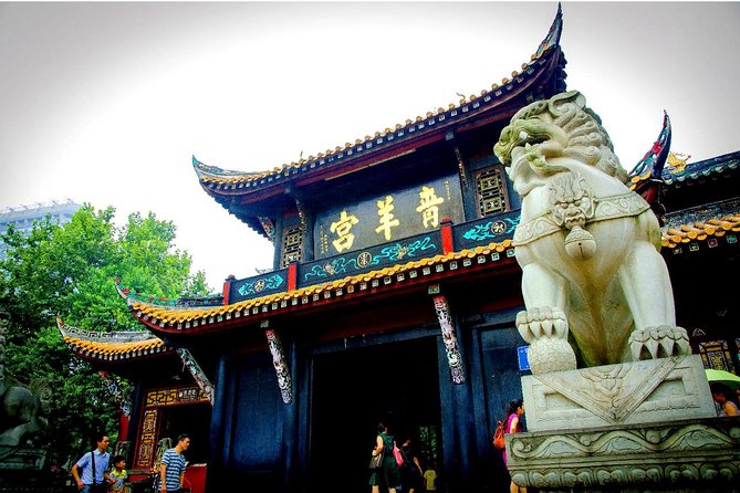 6-Hour Private Chengdu City Walking Tour with Tea Tasting - Why this private Chengdu walk works