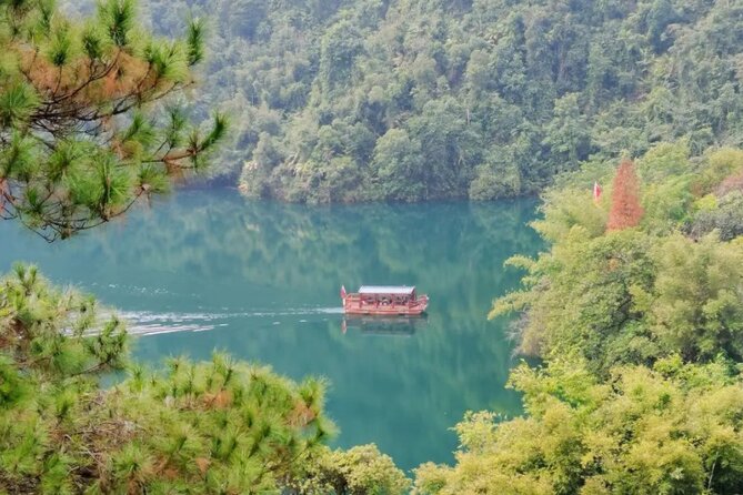 8-Hour Private Tour to National Natural Reserve--Dinghu Mountain - The private ride from Guangzhou