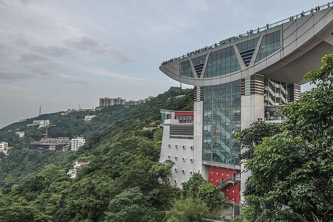 A Private City Tour of Hong Kong with Mercedes-Benz - Soho and the Mid-Levels: a quick look at Central