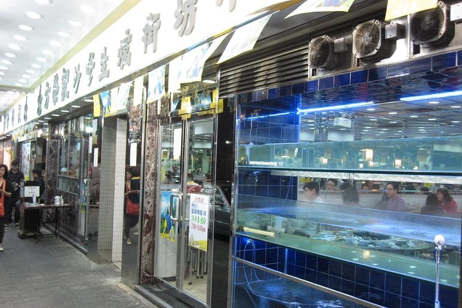 A Private City Tour of Hong Kong with Mercedes-Benz - Aberdeen Typhoon Shelter and working harbor life