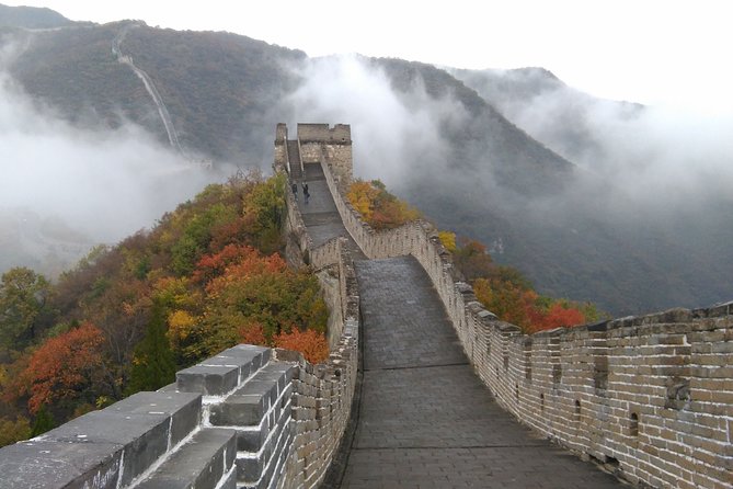 All-inclusive Day Tour: Mutianyu Great Wall & Beijing Panda Zoo with Local Lunch - Walking Mutianyu Great Wall
