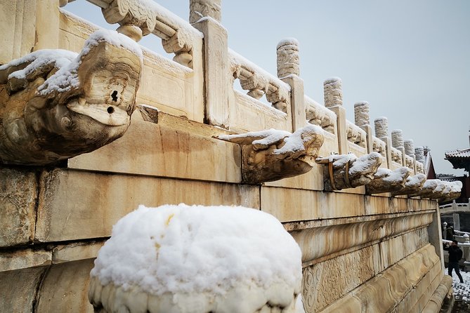 All-inclusive Day Tour: Tiananmen Square, Forbidden City & Ming Tombs with Lunch - Tiananmen Square, 40 minutes in the public heart of Beijing