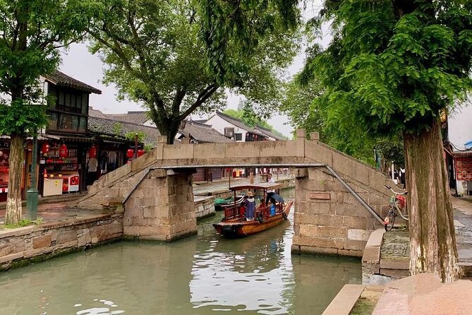 All-inclusive Half-day Private Tour To Zhujiajiao Water Town - The boat ride shows the town from its natural side