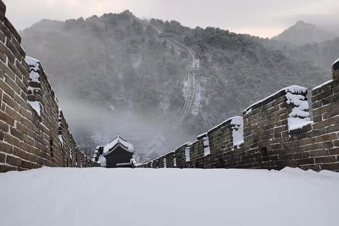 All-Inclusive Mutianyu Great Wall Hiking and Helicopter Overlook Tour - Choosing between the cable car and toboggan