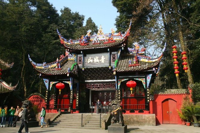 All-Inclusive Private Day Tour of Mount Qingcheng and Dujiangyan - Lidui Park and the ride back to Chengdu