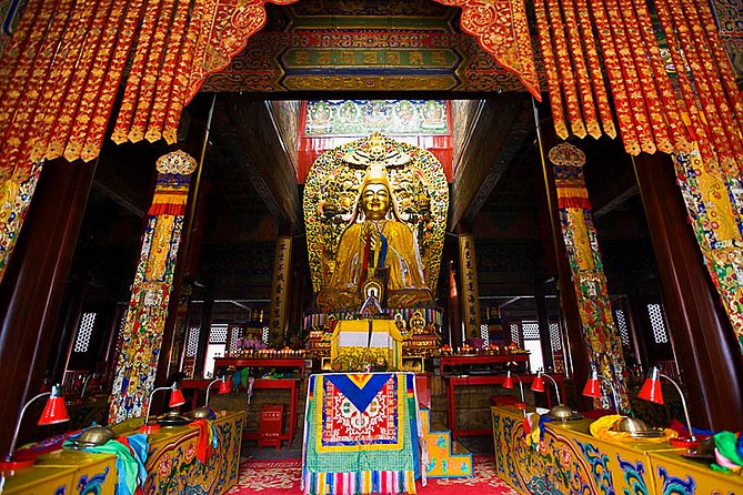 All-inclusive Private Day Trip: Hutongs, Lama Temple & Panda House with Lunch - Panda House breakfast in Xicheng District