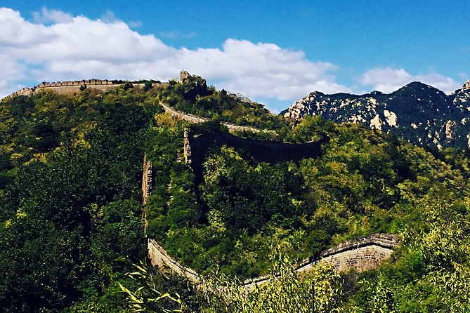 All Inclusive Private Hiking Tour from Huanghuacheng Water Great Wall to Xishuiyu - Lunch, water, and the value of a private day