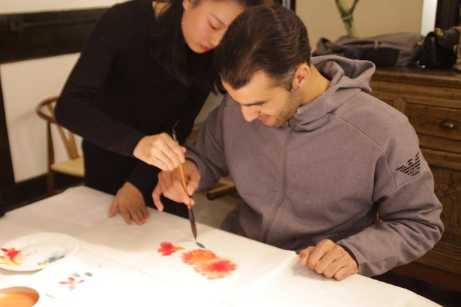 All Inclusive Private Panda Base Traditional Painting Experience - Lunch is flexible, but not included