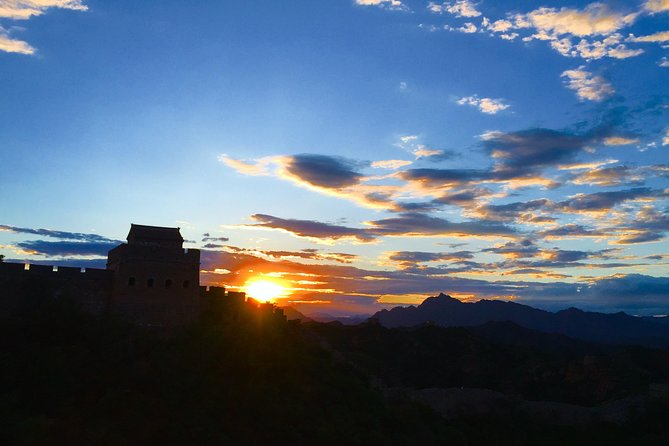 All inclusive Private Sunset Walking Tour at Jinshanling Great Wall from Beijing - Why Jinshanling works so well for sunset