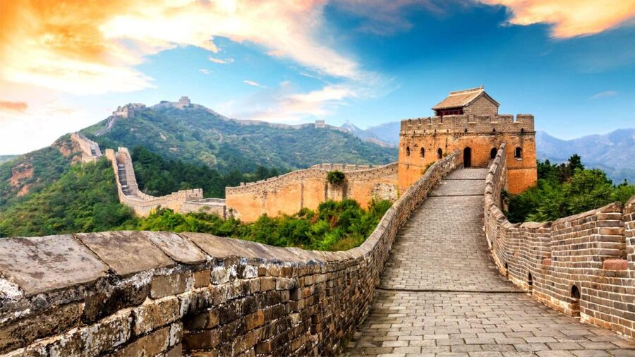 All-Inclusive Private Tour:Mutianyu&Huanghuacheng Great Wall - Lunch, local food, and the shopping-stop question