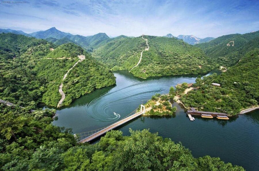 All-Inclusive Private Tour:Mutianyu&Huanghuacheng Great Wall - Should you book it?