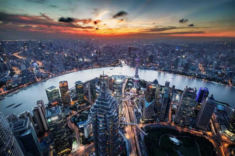 All Inclusive Shanghai City Tour by German-Speaking Guide - Transport and timing shape the experience