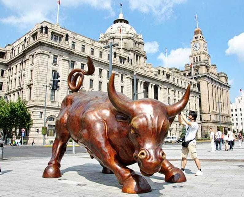 All Inclusive Shanghai City Tour by German-Speaking Guide - A local meal gives the day a useful pause