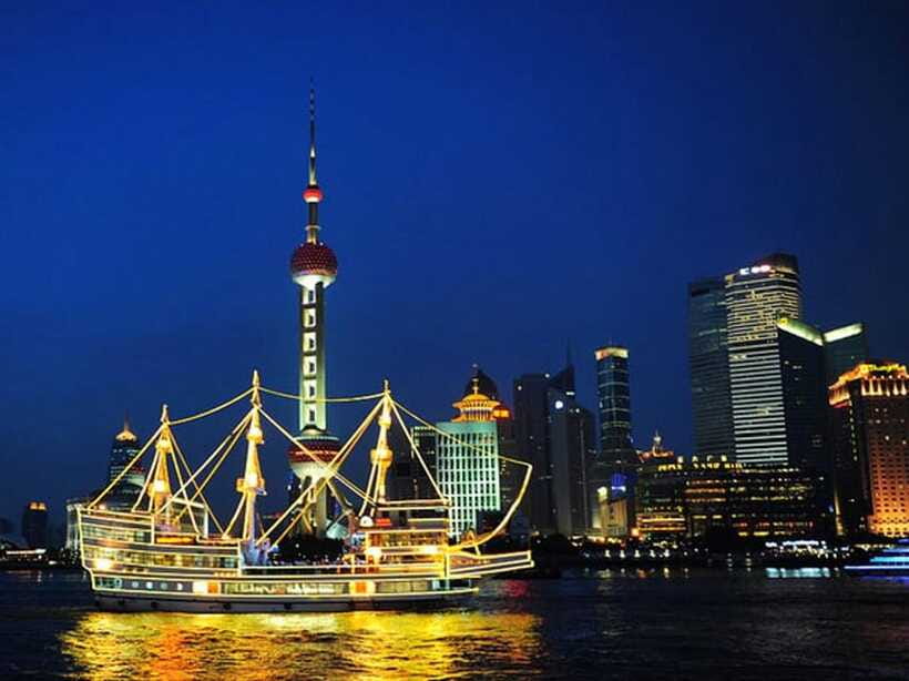 Amazing Shanghai Night Lights:River Cruise &Private Transfer - The 50-minute cruise through Shanghai’s lights
