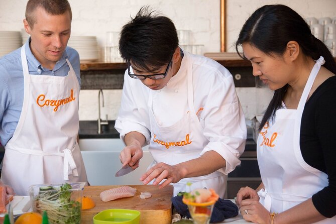 Asian Favorites Cooking Class in Hong Kong (4-Course Meal) - Course two: the sushi donut workshop