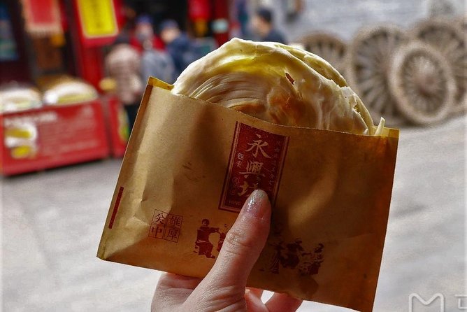 Authentic Old Xi'an Back Alley Food Tour - Key points at a glance