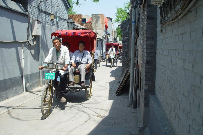 Beijing 2-Day Tours: Great Wall, Forbidden City & Top Highlights - Finishing beside Kunming Lake at the Summer Palace