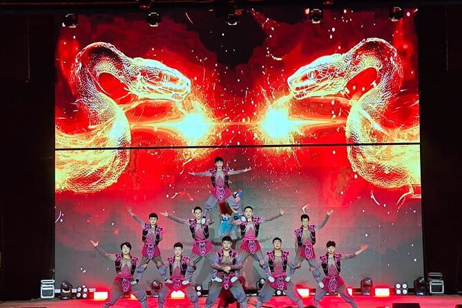 Beijing Acrobatic Show at Regal Palace Theatre (Qin Le Gong) - Key points at a glance