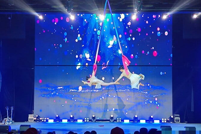 Beijing Acrobatic Show at Regal Palace Theatre (Qin Le Gong) - Understanding the $19 price