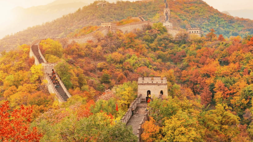 Beijing: Badaling Great Wall Admission Ticket - Seasonal views along the mountain ridges
