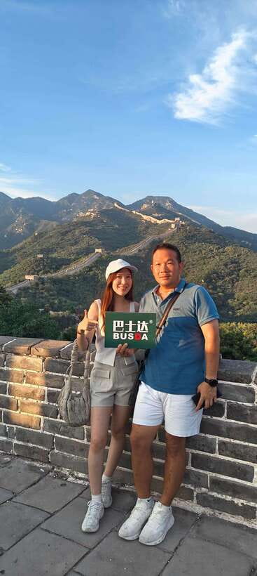 Beijing: Badaling Great Wall Private Tour w Language Option - The 1.5-hour ride north from Beijing