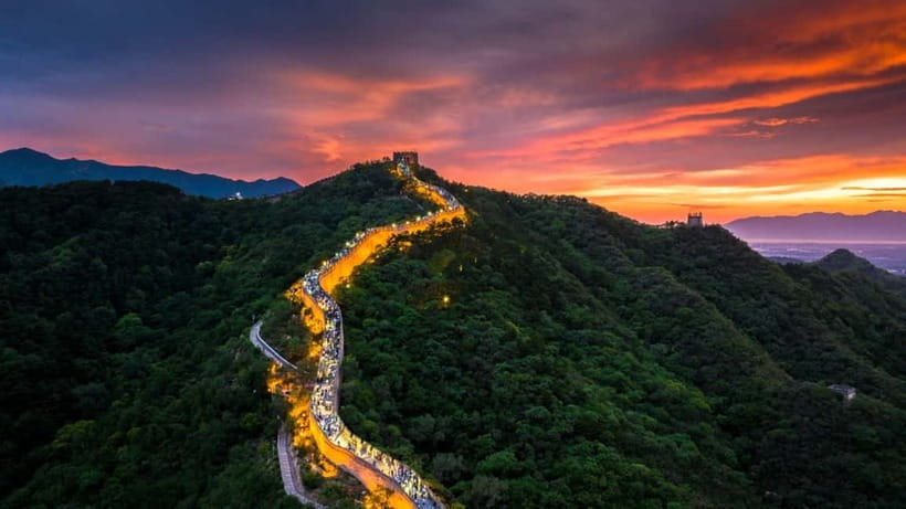 Beijing：Badaling Night Great Wall Ticket, Tour & Show - The 7:20 PM light show and Chinese performances