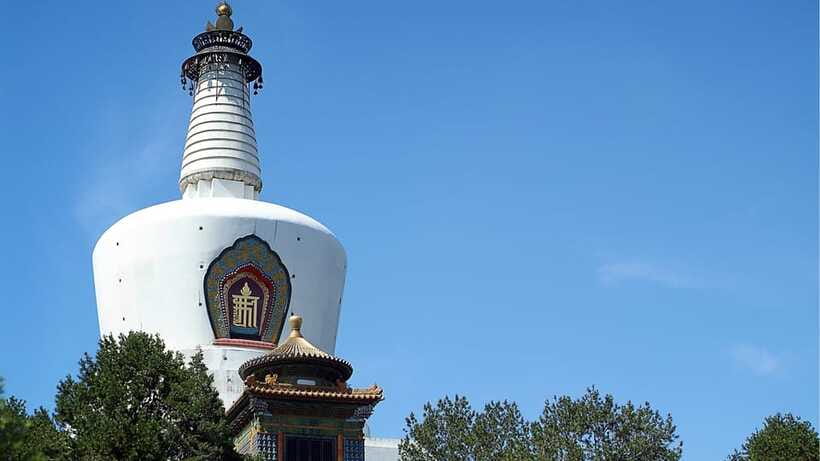 Beijing: Beihai Park Full Access Ticket - Must-See in China - When to arrive and how to pace yourself
