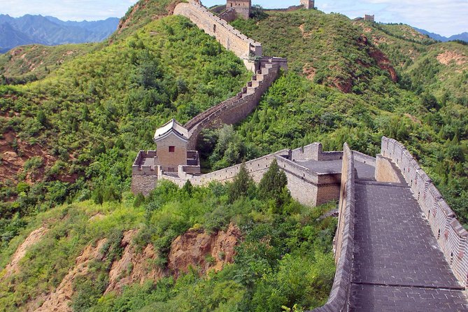 Beijing Essential Full-Day Tour including Great Wall at Badaling, Forbidden City and Tiananmen Square - A big Beijing day for first-time visitors