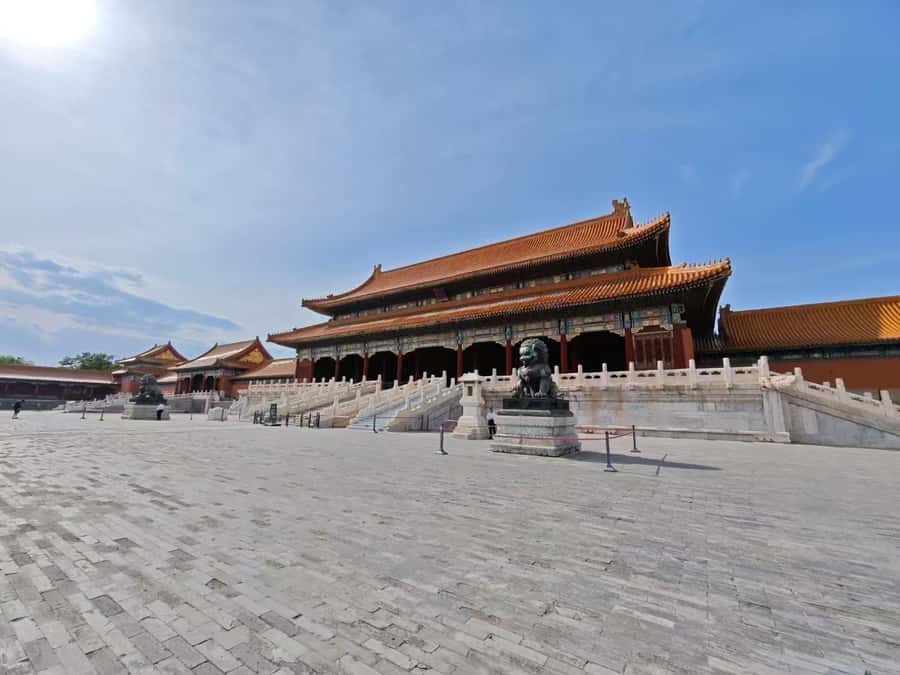 Beijing: Forbidden City Guided Tour with Options - Walking, security, and what to carry