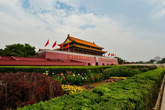 Beijing Forbidden City Skip-the-Line and Huanghuacheng Great Wall Private Tour - Tiananmen Square in 30 Minutes