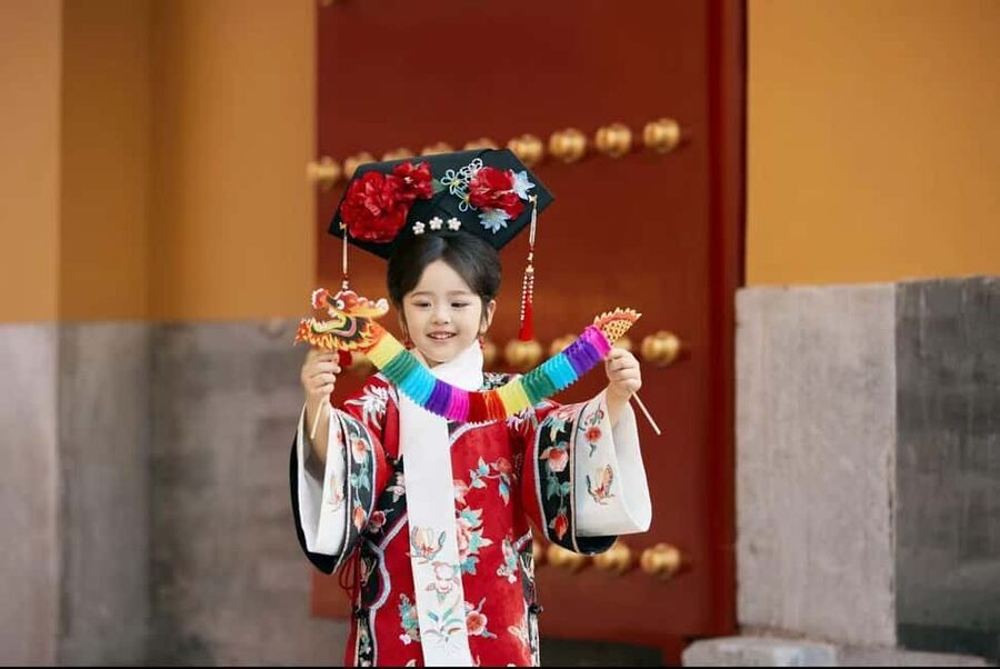 Beijing:Forbidden City Tour w/Traditional Costume Experience - The Forbidden City, Red Walls and Imperial Scale