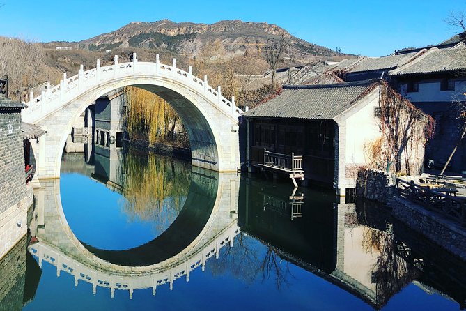 Beijing Gubei Water Town and Great Wall Day Trip - Riding the cable car and walking the wall