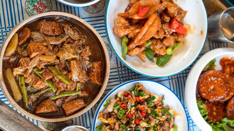 Beijing: Hidden Gems Guided Food Tour with Beer and Tastings - Why this Beijing food walk works so well