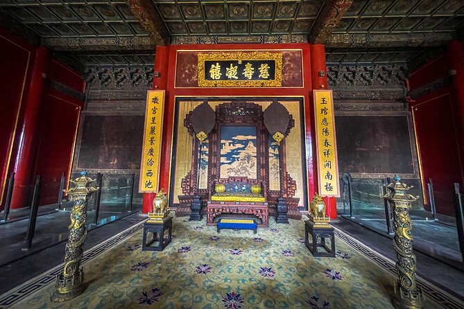 Beijing: Highlights of Forbidden City+Options Tour - Tiananmen Square adds modern context