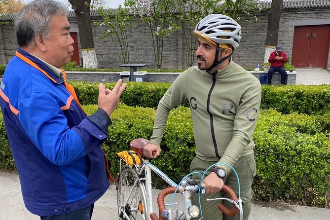 Beijing Highlights-Private Beijing Bike Tour - Guides, safety, and the feel of the ride